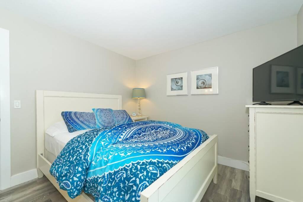 Siesta Key Village-Suite #3: A Block To The Beach! Sarasota Ngoại thất bức ảnh