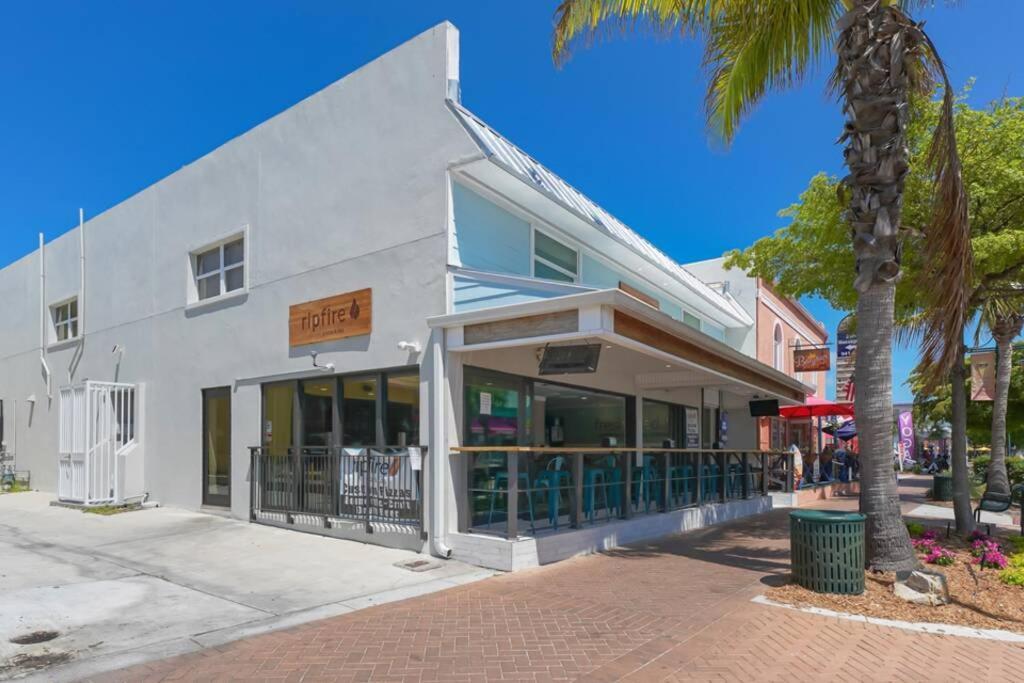 Siesta Key Village-Suite #3: A Block To The Beach! Sarasota Ngoại thất bức ảnh