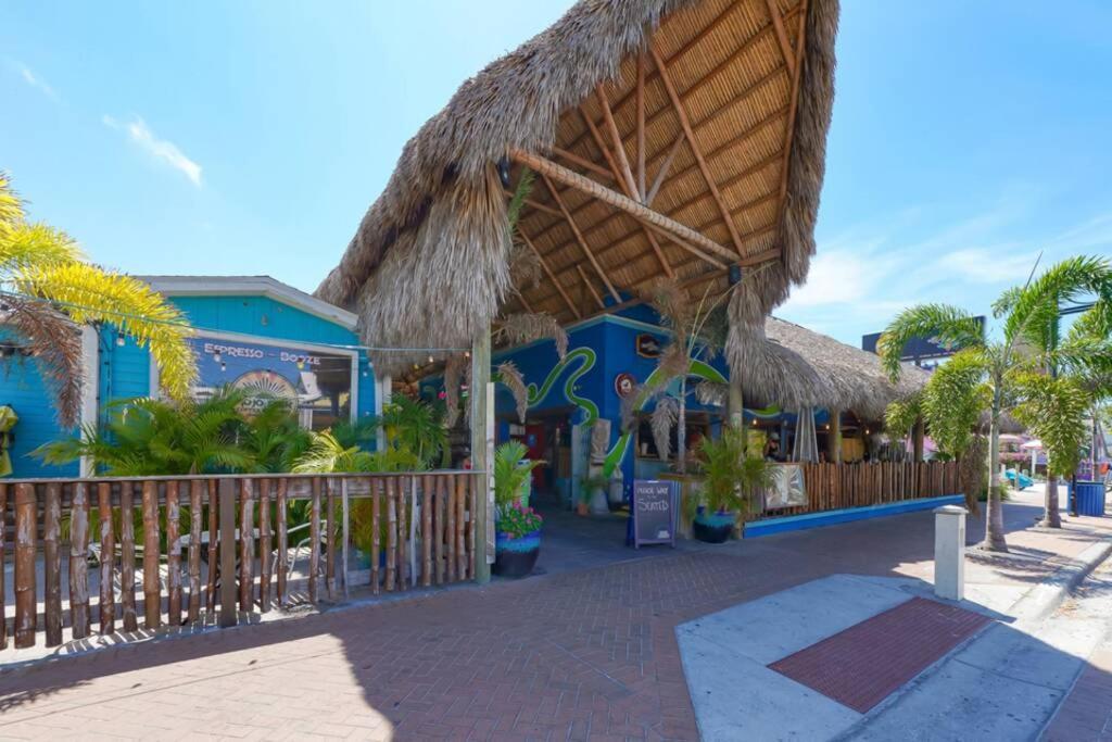 Siesta Key Village-Suite #3: A Block To The Beach! Sarasota Ngoại thất bức ảnh